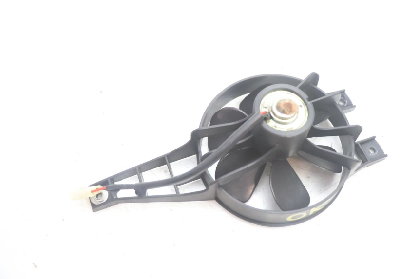 photo de VENTILADOR PEUGEOT SATELIS 125 (2013 - 2018) - Outro ângulo de visão