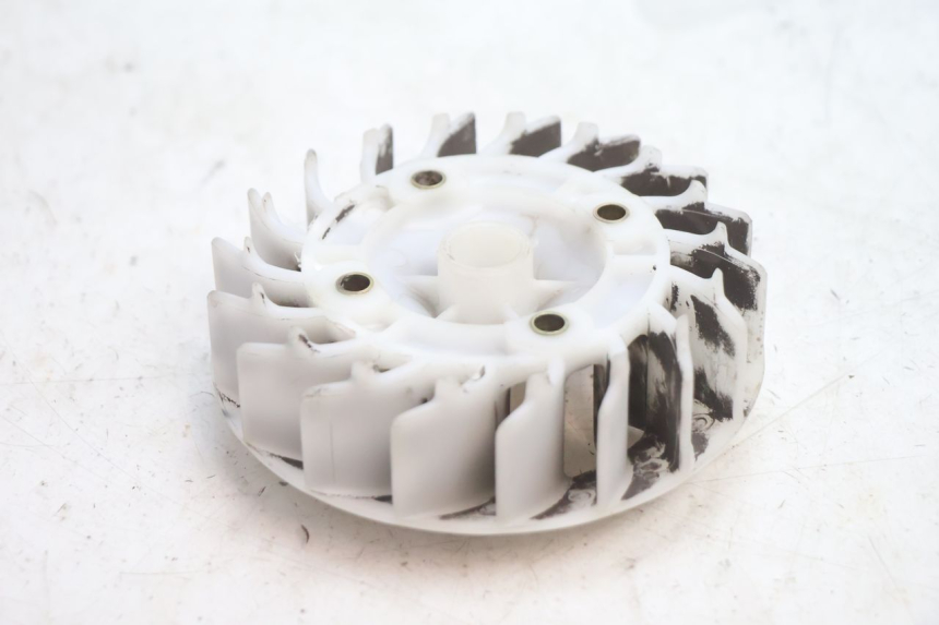 photo de VENTILADOR KYMCO SUPER 8 2T 50 (2007 - 2013) - Outro ângulo de visão