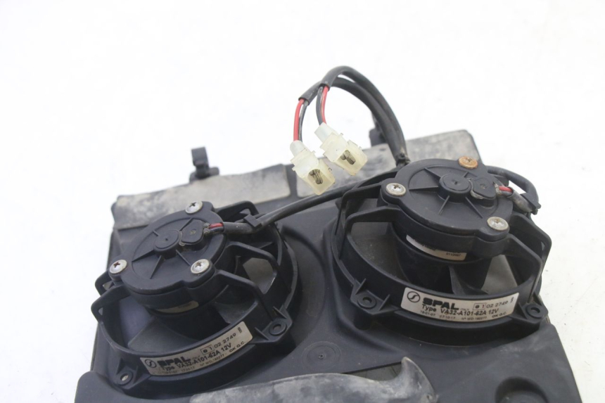 photo de VENTILADOR KTM SUPERENDURO R 950 (2005 - 2009) - Pontos de fixação
