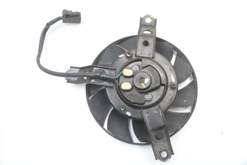 photo de VENTILADOR YAMAHA XMAX X-MAX ABS 125 (2017 - 2020) - Zoom do estado de desgaste