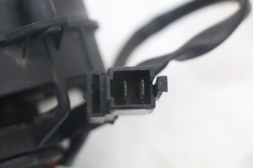 photo de VENTILADOR YAMAHA XMAX X-MAX 125 (2006 - 2009) - Outro ângulo de visão
