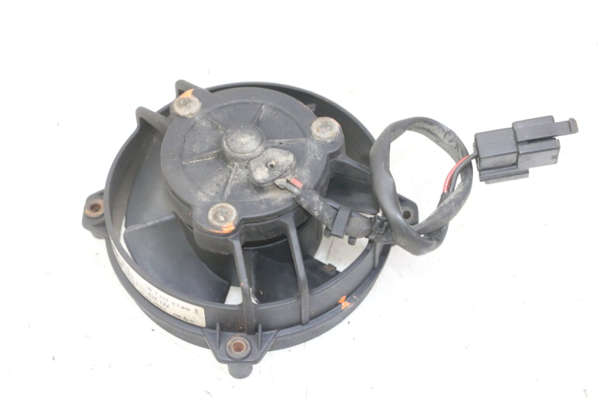 photo de VENTILADOR YAMAHA XMAX X-MAX 125 (2006 - 2009) - Zoom do estado de desgaste