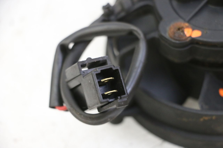 photo de VENTILADOR YAMAHA X-MAX XMAX 250 (2006 - 2009) - Outro ângulo de visão