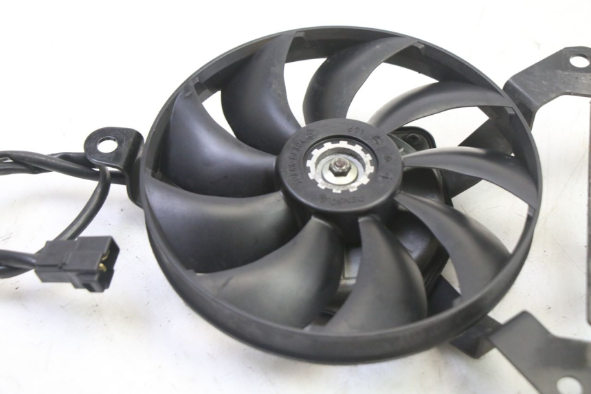 photo de VENTILADOR YAMAHA XJ6 ABS 600 (2008 - 2016) - Detalhe da peça