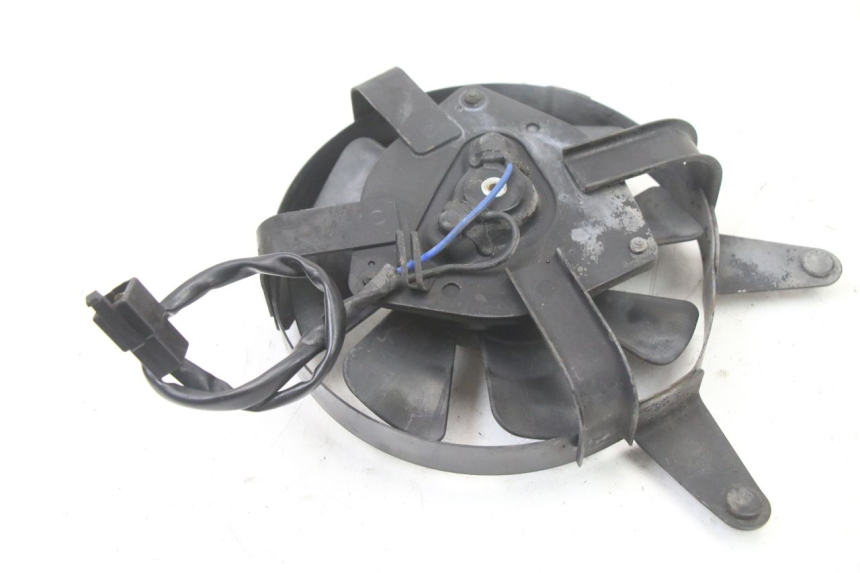 photo de VENTILADOR YAMAHA FZS FAZER 600 (2001 - 2003) - Zoom do estado de desgaste