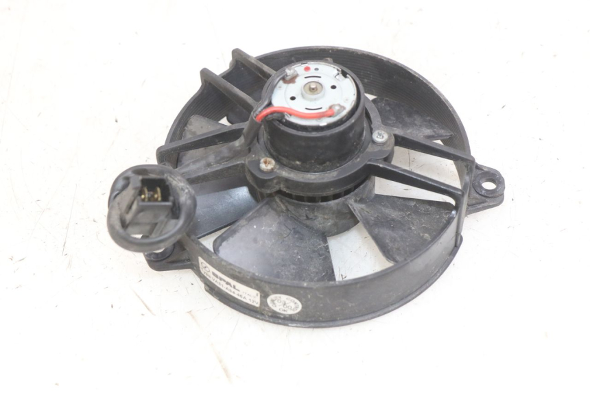 photo de VENTILADOR YAMAHA YP MAJESTY 125 (1998 - 2001) - Detalhe da peça