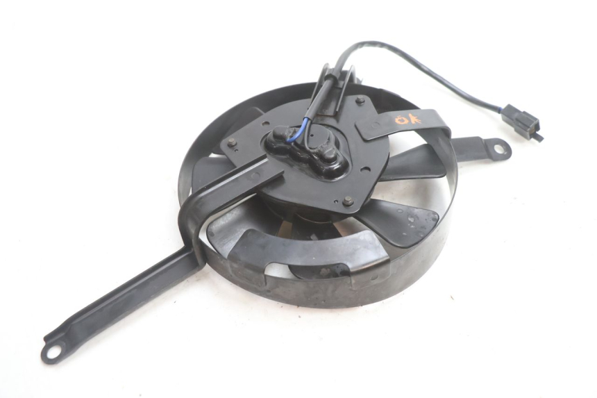 photo de VENTILADOR KAWASAKI ZX-6R ZX6R 600 (2000 - 2002) - Outro ângulo de visão