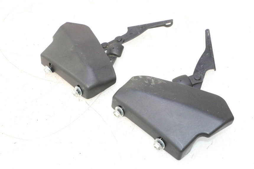 photo de CILINDRO DE BAÚ PIAGGIO MP3 500 (2011 - 2015) - Detalhe da peça