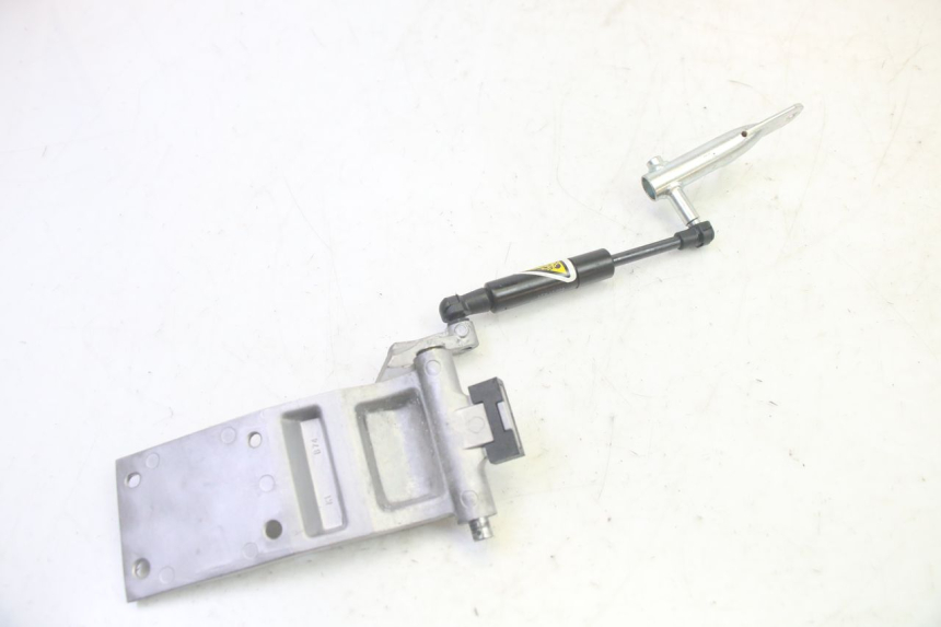 photo de AMORTECEDOR DO BANCO YAMAHA TRICITY 300 (2020 - 2024) - Outro ângulo de visão