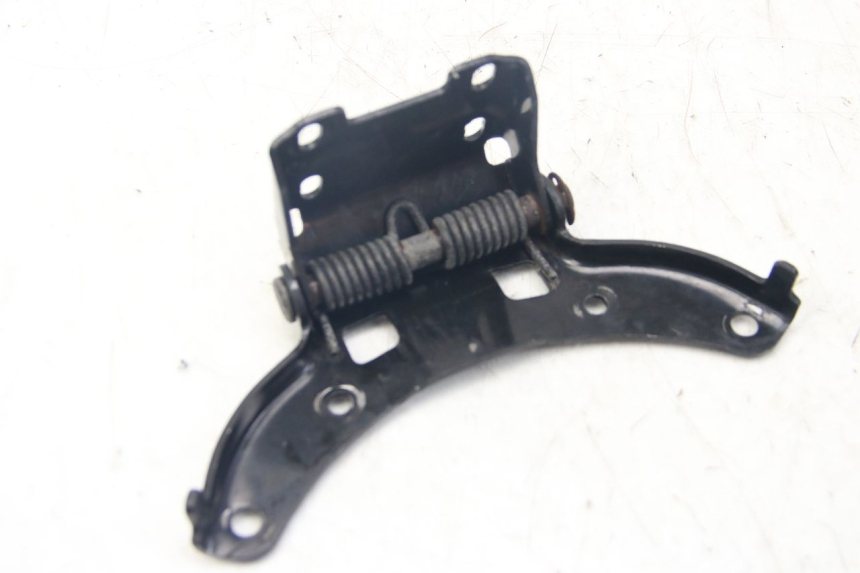 photo de AMORTECEDOR DO BANCO PIAGGIO VESPA SPRINT 2T 50 (2014 - 2018) - Detalhe da peça