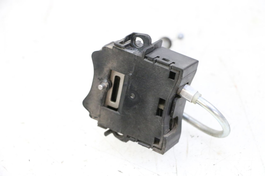 photo de FECHO DO BANCO HONDA FORZA ABS 300 (2013 - 2017) - Ampliação técnica