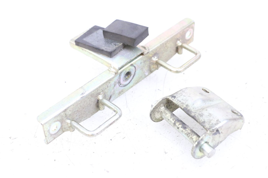 photo de FECHO DO BANCO HYOSUNG GTR 125 (2006 - 2008) - Ampliação técnica