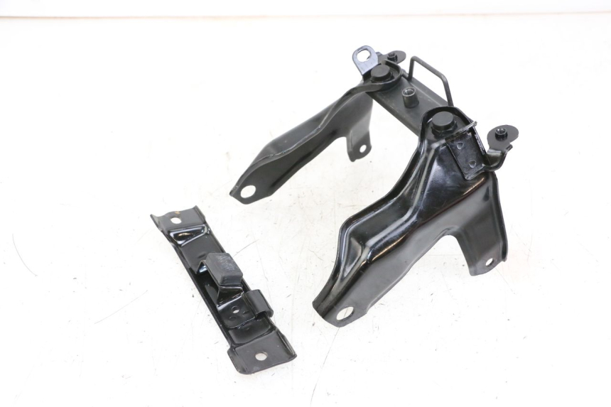 photo de FECHO DO BANCO HUSQVARNA SVARTPILEN 401 (2018 - 2023) - Vista principal