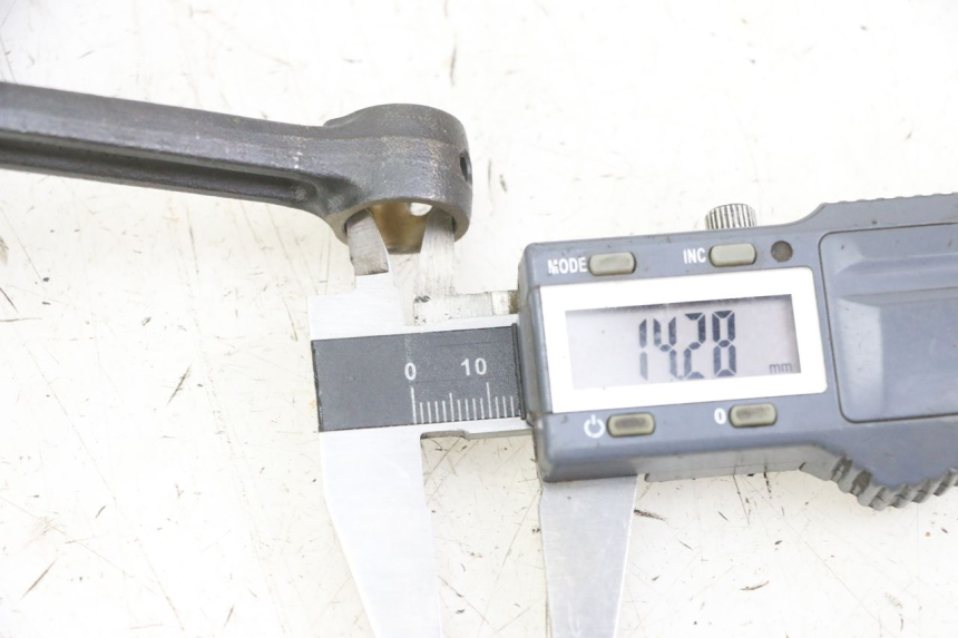 photo de virabrequim DAELIM BESBI 125 (2007 - 2008) - Detalhe da peça