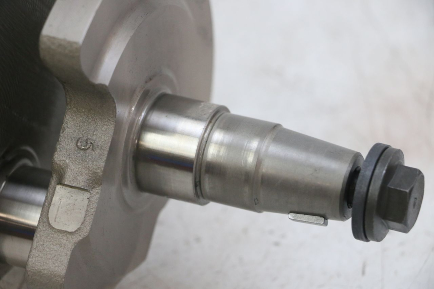 photo de virabrequim YAMAHA MT-07 MT07 ABS 700 (2014 - 2017) - Pontos de fixação