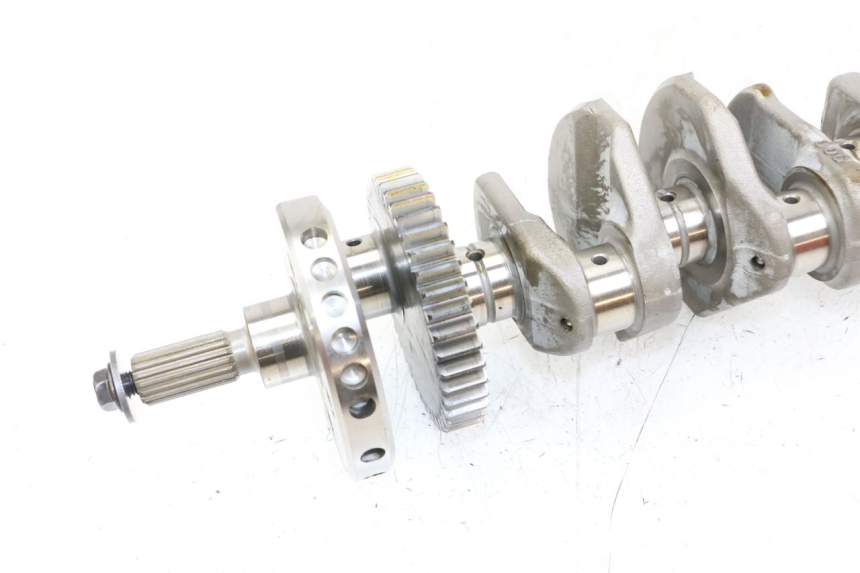 photo de virabrequim SUZUKI GSR 750 (2011 - 2017) - Pontos de fixação