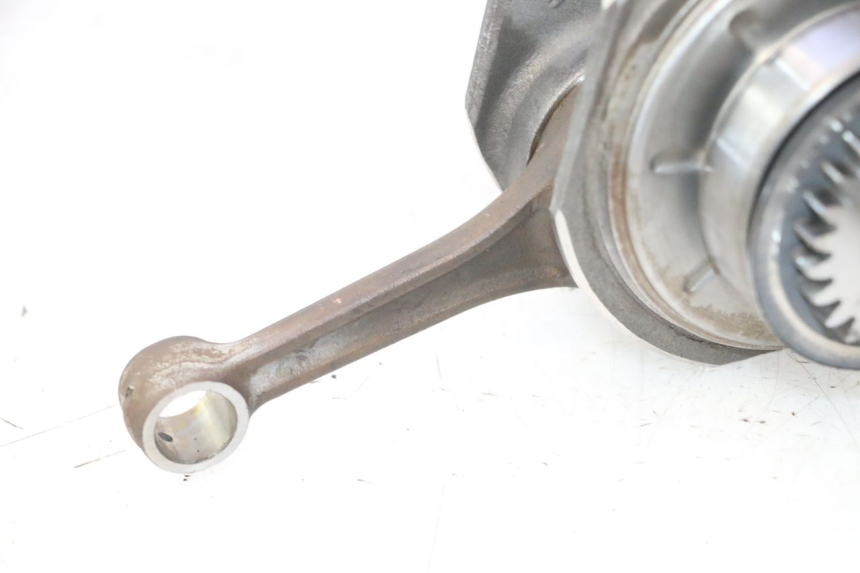 photo de virabrequim YAMAHA YP MAJESTY 125 (1998 - 2001) - Detalhes característicos