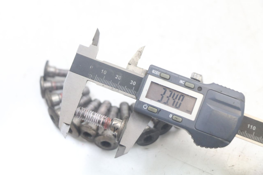 photo de PARAFUSO DO DISCO DE FREIO KAWASAKI ER-6 ER6 N 650 (2012 - 2016) - Outro ângulo de visão