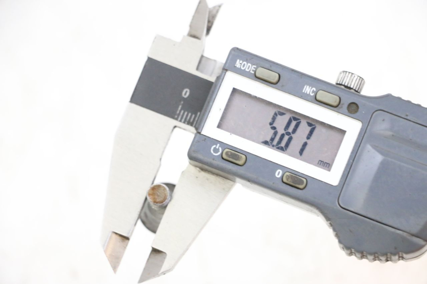 photo de PARAFUSO DO DISCO DE FREIO YAMAHA FJR ABS 1300 (2006 - 2012) - Detalhe da peça