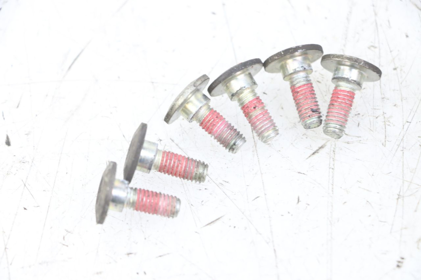 photo de PARAFUSO DO DISCO DE FREIO ROYAL ENFIELD HYMALAYAN 410 (2016 - 2023) - Pontos de fixação