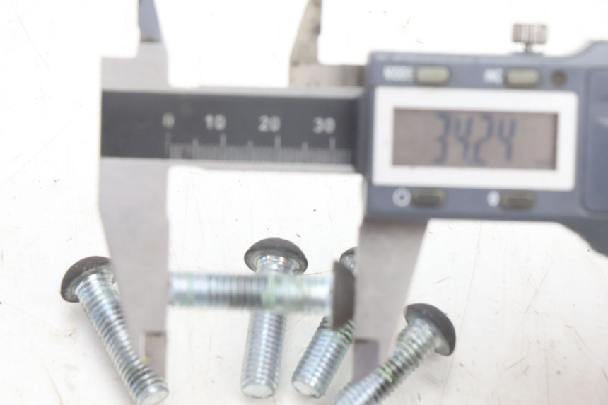 photo de PARAFUSO DO DISCO DE FREIO PEUGEOT SATELIS 125 (2013 - 2018) - Pontos de fixação