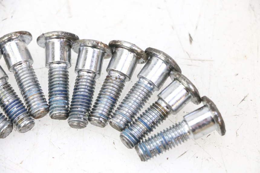 photo de PARAFUSO DO DISCO DE FREIO TRIUMPH SPRINT 900 (1995 - 1998) - Pontos de fixação