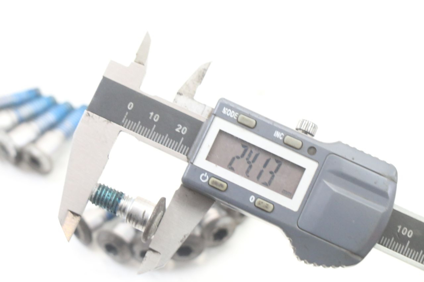 photo de PARAFUSO DO DISCO DE FREIO SUZUKI GSX F GSXF 650 (2007 - 2015) - Peça verificada