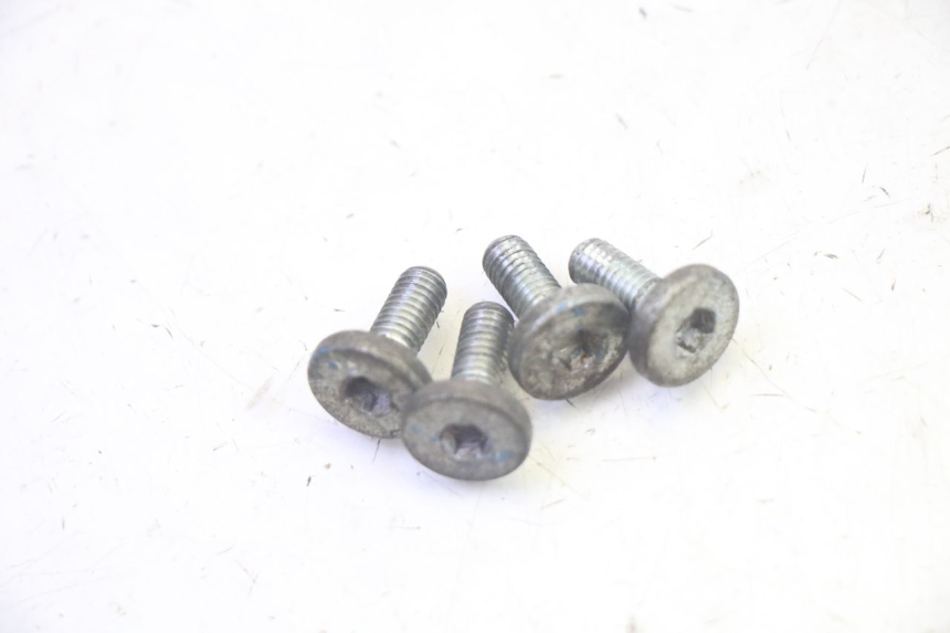 photo de PARAFUSO DO DISCO DE FREIO YAMAHA TTR 125 (2000 - 2020) - Detalhe da peça