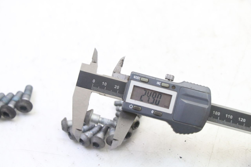 photo de PARAFUSO DO DISCO DE FREIO YAMAHA XJ6 ABS 600 (2008 - 2016) - Pontos de fixação