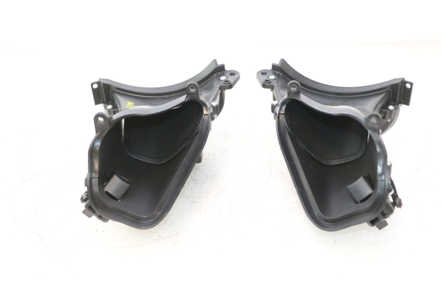 photo de VOLETS DE AR HARLEY DAVIDSON ROAD GLIDE FLTRXSE 1920 (2018 - 2022) - Vista principal
