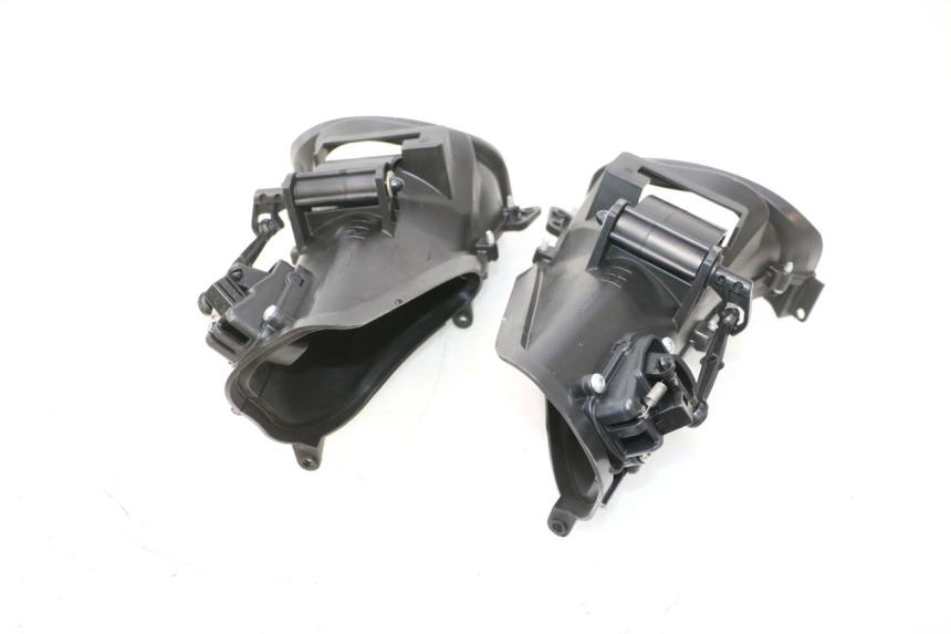 photo de VOLETS DE AR HARLEY DAVIDSON ROAD GLIDE FLTRXSE 1920 (2018 - 2022) - Detalhe da peça